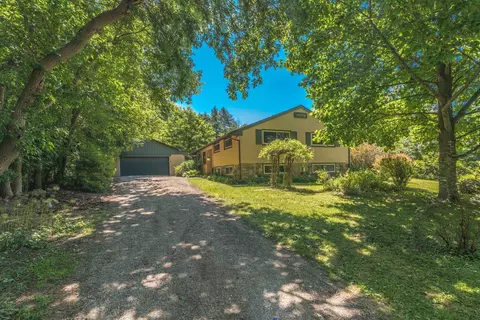 3079 Pittsview Dr, Ann Arbor, MI 48108