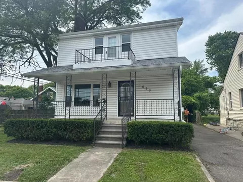 1080 Kaier St, Lincoln Park, MI 48146