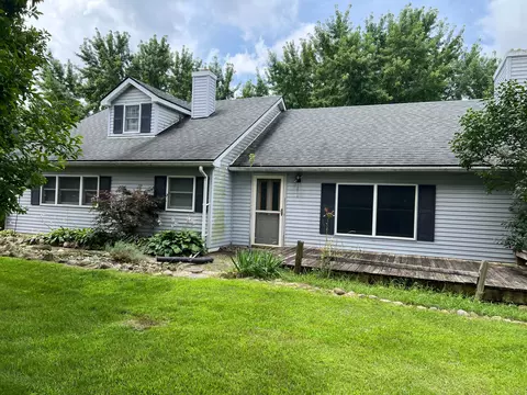 6133 Summerbrooke Cir, Handy, MI 48836