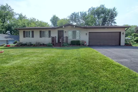 4270 Maple Blvd, West Bloomfield, MI 48323