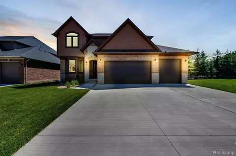 15174 Marco, Sterling Heights, MI 48313