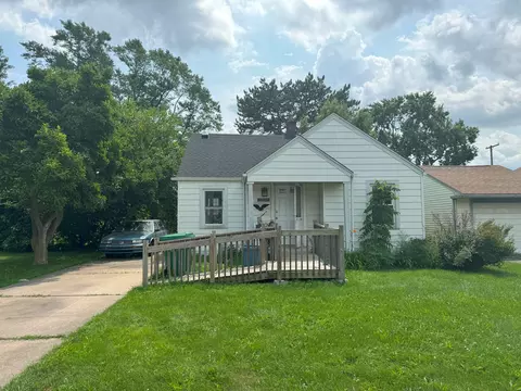 28643 Beechwood St, Garden City, MI 48135
