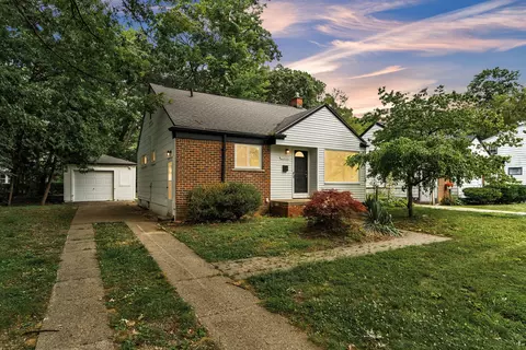 23530 Rensselaer St, Oak Park, MI 48237
