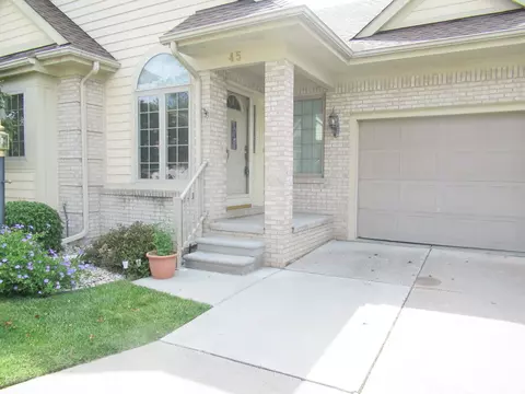 45 Hickory, Dearborn Heights, MI 48127