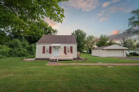 29194 Grix Rd, Huron, MI 48164