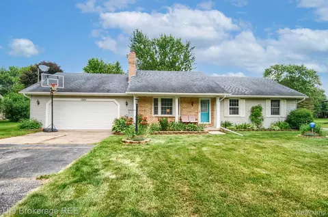 12811 Morseville Rd, Taymouth, MI 48415