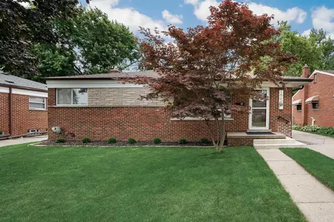 1566 Fontaine Ave, Madison Heights, MI 48071