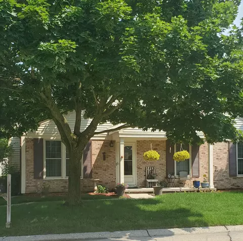 1469 Dover Hl N Unit 53 14 Hl N UNIT 53, Walled Lake, MI 48390