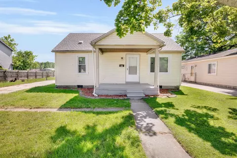 6081 Cherokee St, Taylor, MI 48180
