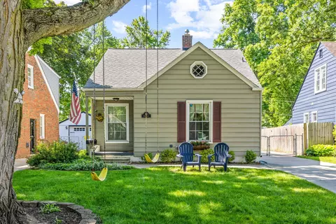 703 Royal Ave, Royal Oak, MI 48073