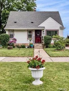 17138 Five Points St, Detroit, MI 48240