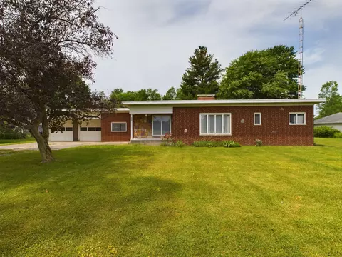 6077 Falkenbury Rd, Deerfield, MI 48461