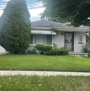 19130 Huntington Rd, Detroit, MI 48219