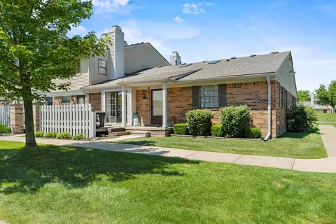 2101 Vine Way Dr #94, Canton, MI 48188