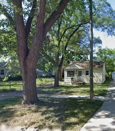 20761 Atlantic Ave, Warren, MI 48091