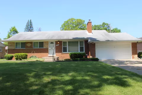 19574 Nadol Dr, Southfield, MI 48075