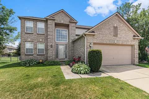 7806 Paint Creek Dr, Ypsilanti, MI 48197
