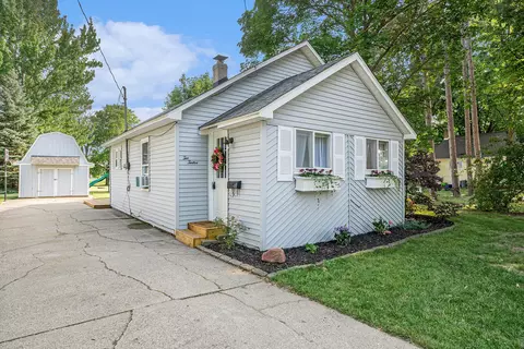 212 Butler St, Clio, MI 48420