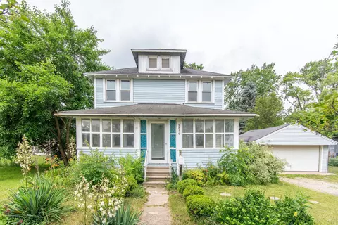 2530 2nd St, Westland, MI 48186