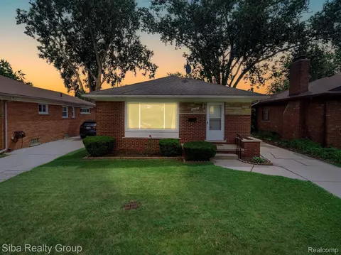 24286 Moritz St, Oak Park, MI 48237