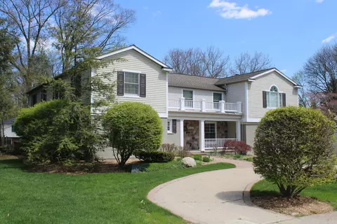 356 N Clifton Rd, Bloomfield Hills, MI 48301
