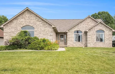 1421 Deer Creek Trl, Mundy, MI 48439