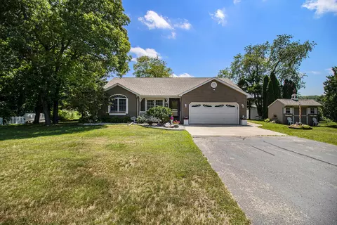 4244 S 198th Ave, Newfield, MI 49421