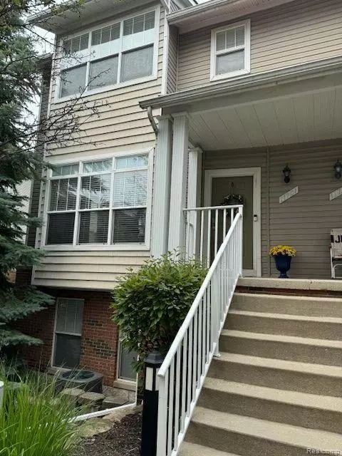 11701 Squiers Blvd, Utica, MI 48315