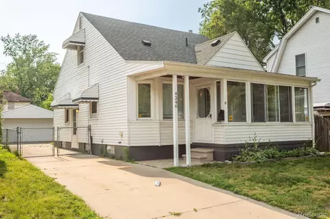 4346 Biddle St, Wayne, MI 48184