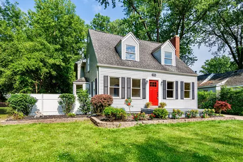 21728 Colgate St, Farmington Hills, MI 48336