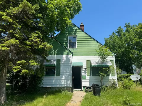 5002 M L King Ave, Flint, MI 48505