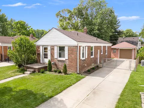 1905 Harwood Ave, Royal Oak, MI 48067