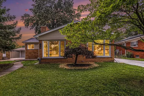 14159 Cardwell St, Livonia, MI 48154