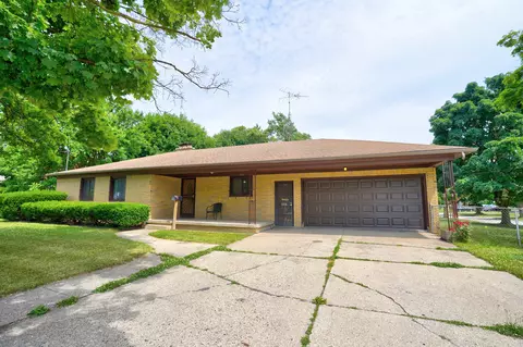 1702 Winona St, Flint, MI 48504