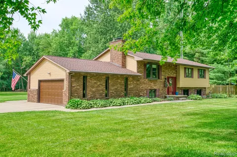 7361 W Allen Rd, Handy, MI 48836
