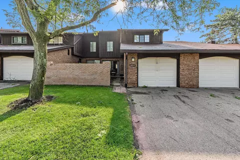 26510 Inkster Rd, Southfield, MI 48033