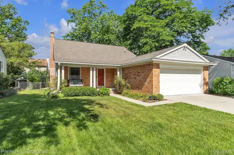 5770 New Meadow Dr, Ypsilanti, MI 48197