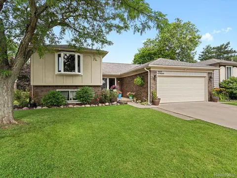 7637 Corbin Dr, Canton, MI 48187
