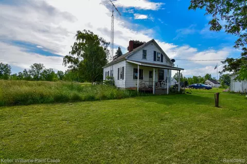 2842 Range Line Rd, Bridgehampton, MI 48427