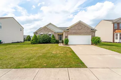 18847 Brighton Dr, Macomb, MI 48042