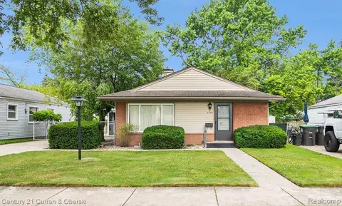 6748 Merrick St, Taylor, MI 48180