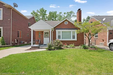 213 N Kingsbury St, Dearborn, MI 48128