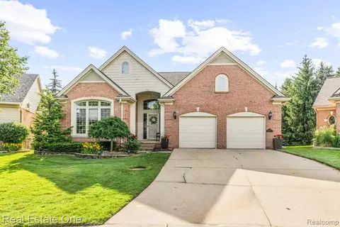 13333 Cambridge, Plymouth, MI 48170