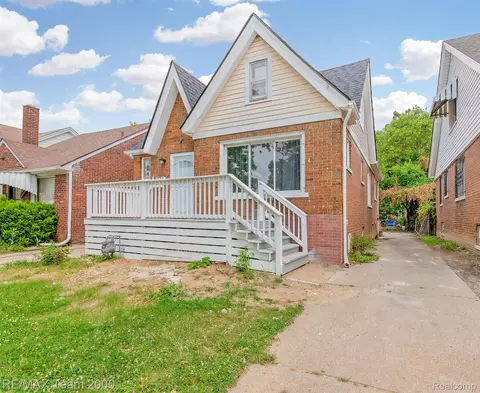 6794 Abington Ave, Detroit, MI 48228