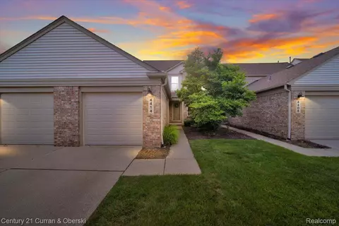 4414 Hunters Cir E, Canton, MI 48188