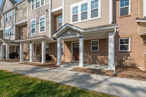 604 Anne Ave, Brighton, MI 48116