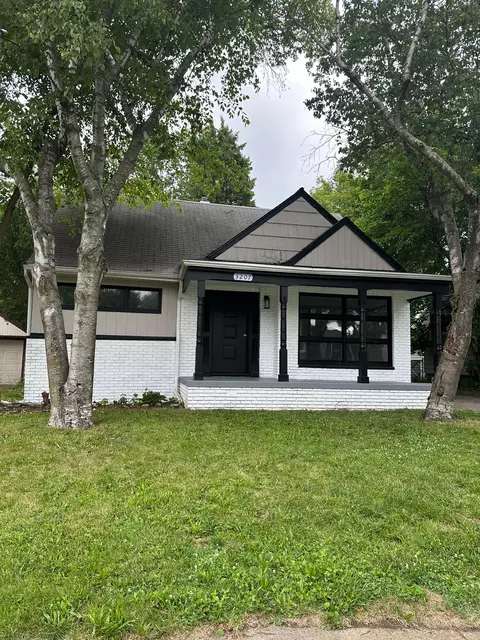 3207 Comanche Ave, Flint, MI 48507
