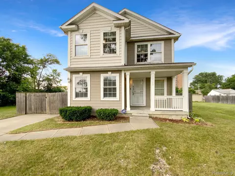 20773 Garden Ln, Royal Oak, MI 48220