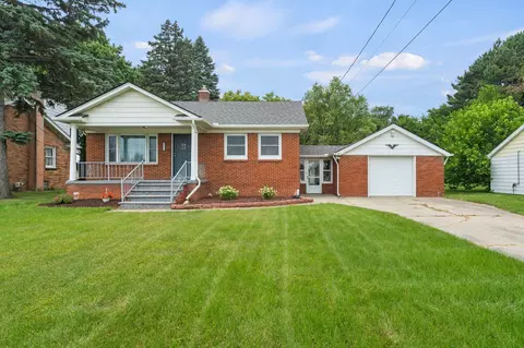 48435 Romeo Plank Rd, Macomb, MI 48044