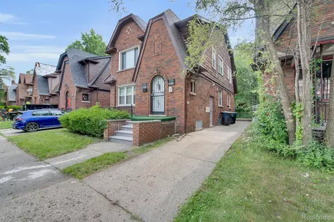 17336 Warrington Dr, Detroit, MI 48221